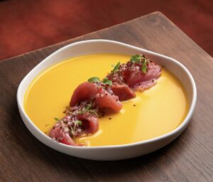 Tiradito de atún